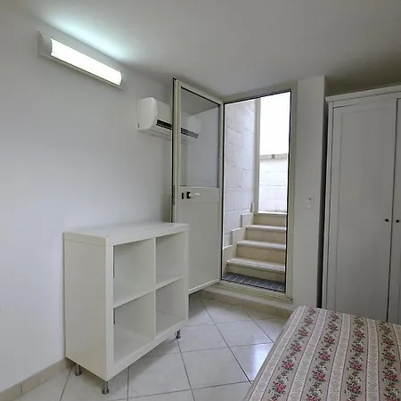 Villa Sleeps 7 Air Con Wifi *